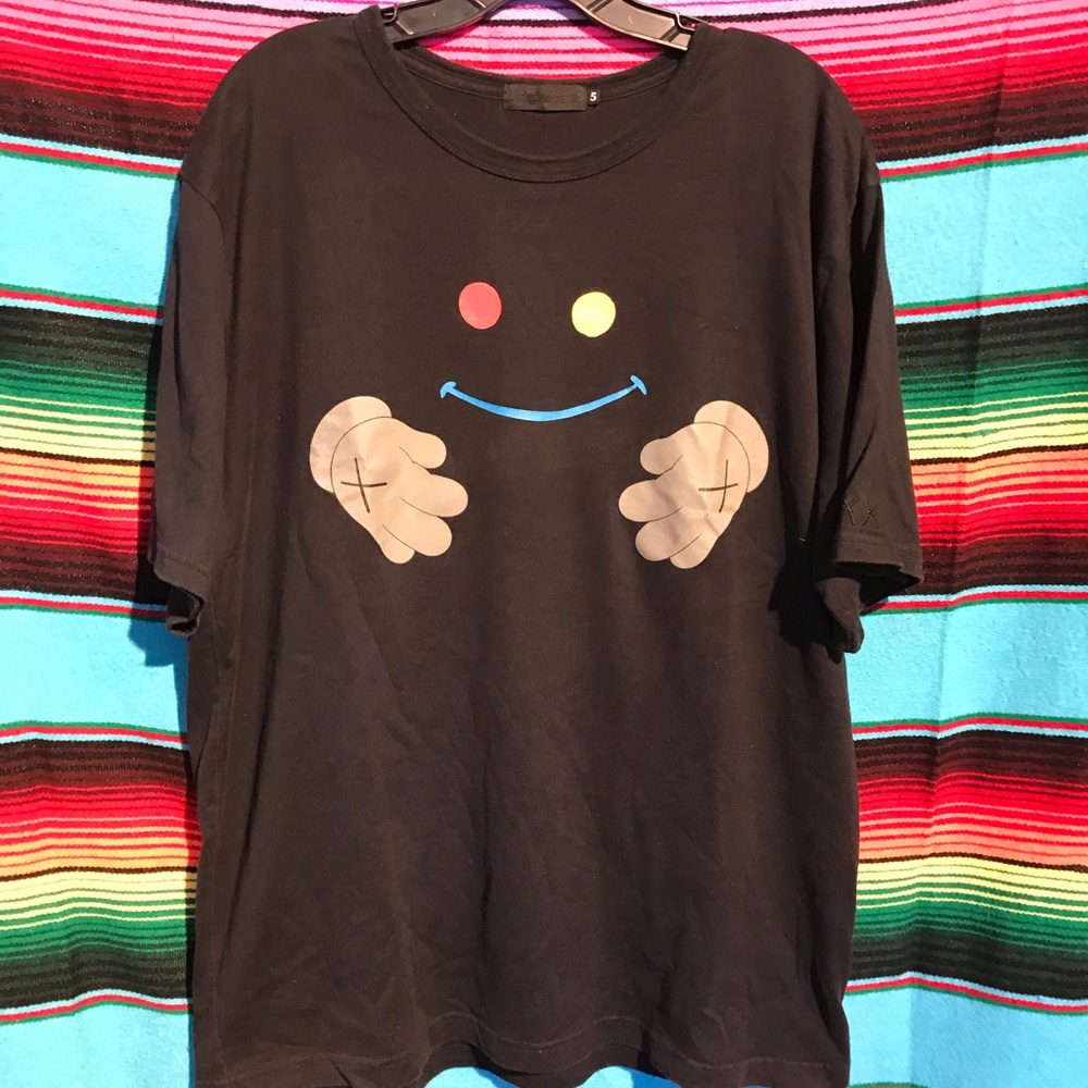 Rare Vintage Kaws Original Fake Tshirt. Size : 5